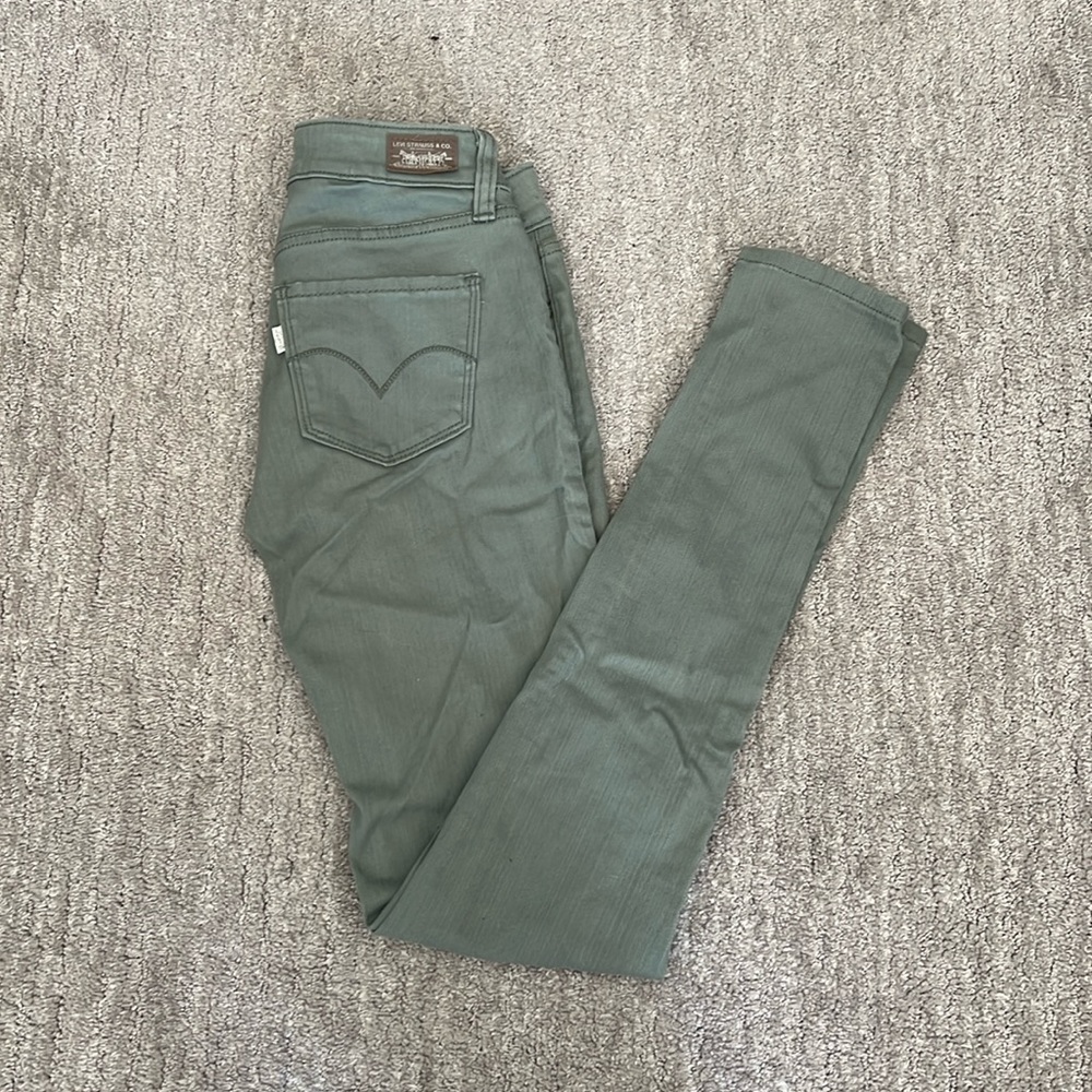 Levi’s skinny jeans